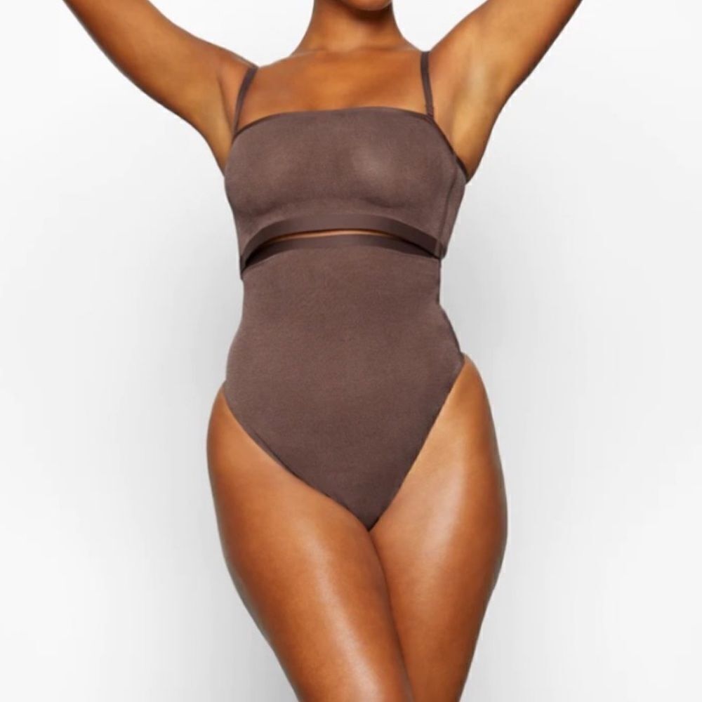 NWOT SKIMS Sheer Sculpt High Waist Thong In Cocoa Brown Shaping Shapewear